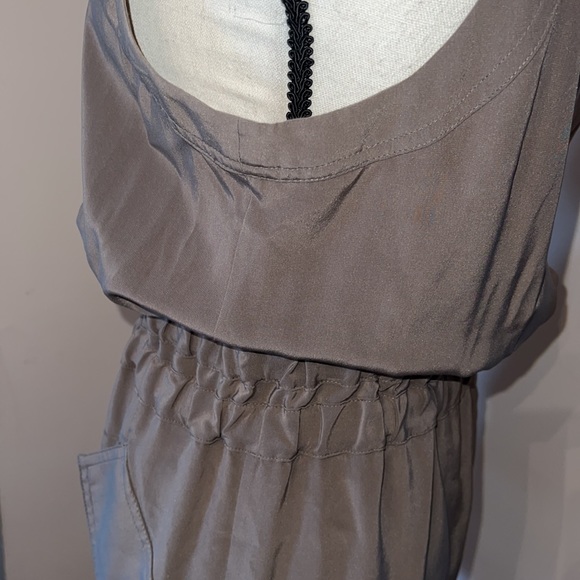 BCBG MaxAzriaTaupe Dress. 💯% Silk. - Picture 7 of 13